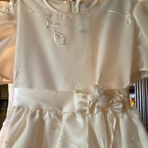 OKI DOKI MADE IN USA NEW DRESS WHITE EMBROIDERY